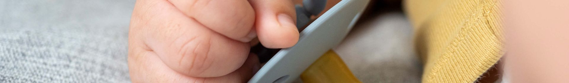 Cómo actuar cuando se cae el chupete al suelo